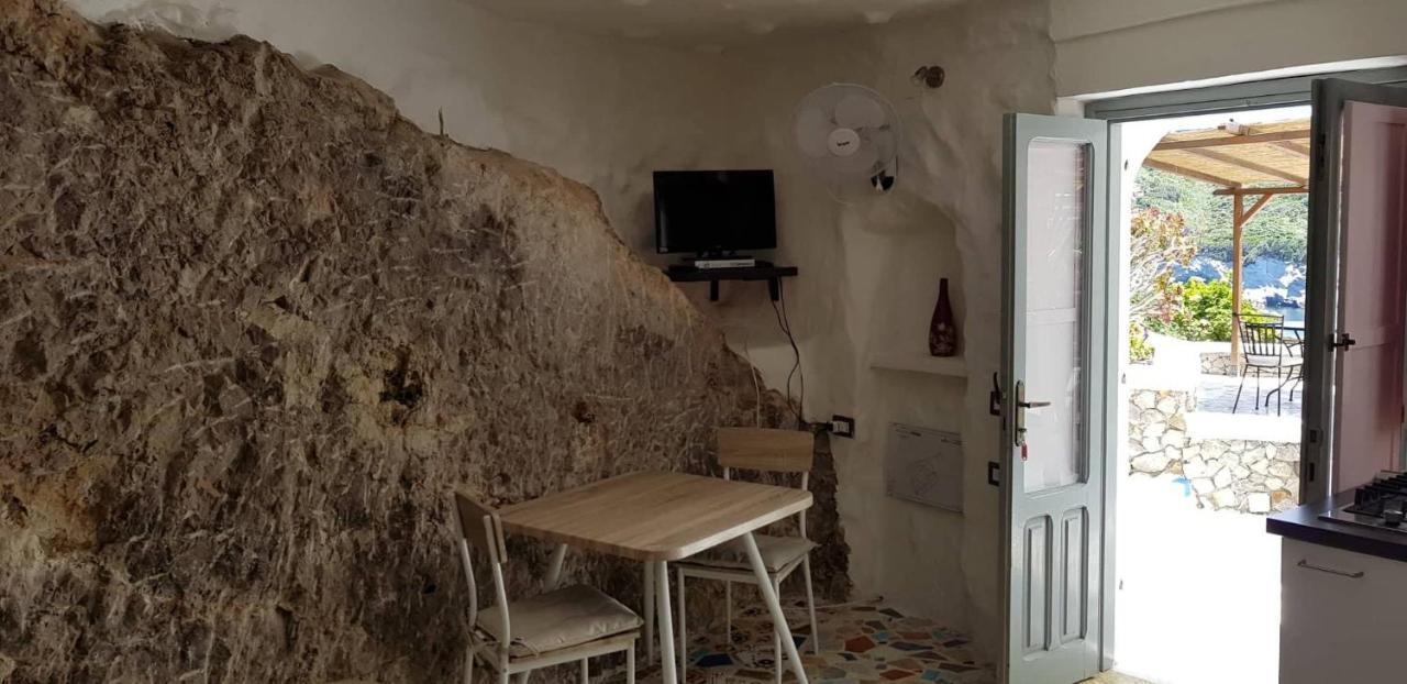 L'Incanto Di Cala Feola Ponza Kültér fotó
